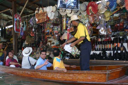 Le march� flottant de .. Tha�lande - Tourisme - 